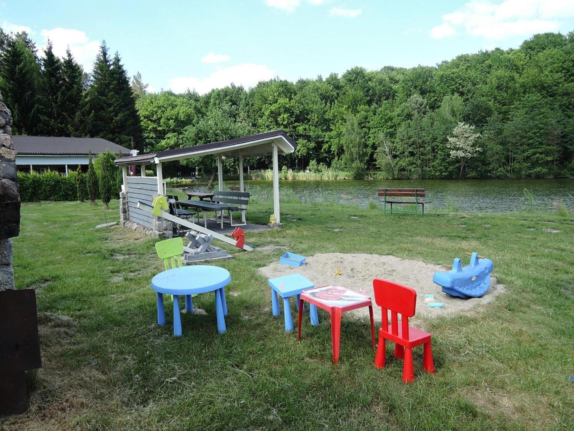 Holiday House In Szczecin At The Lake With Parking Space For 4 Persons المظهر الخارجي الصورة